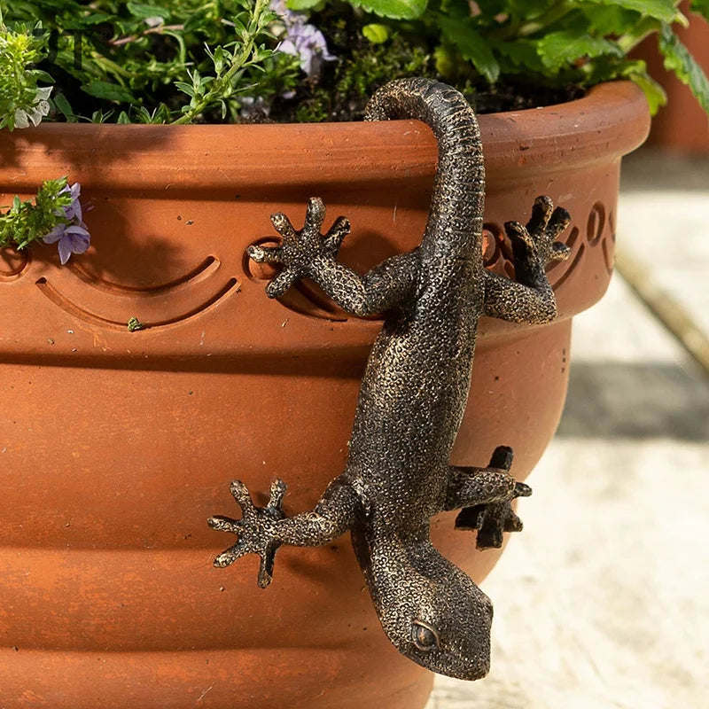 Gecko on the Glaze — Bronze Gecko Pot Hanger