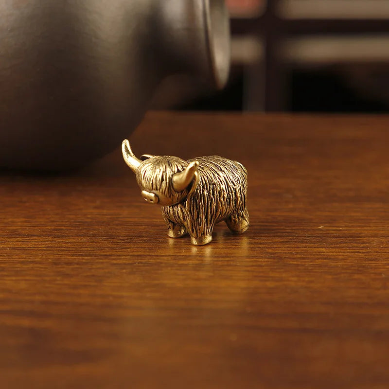 Highland Cow — Small Bronze Highland Cow