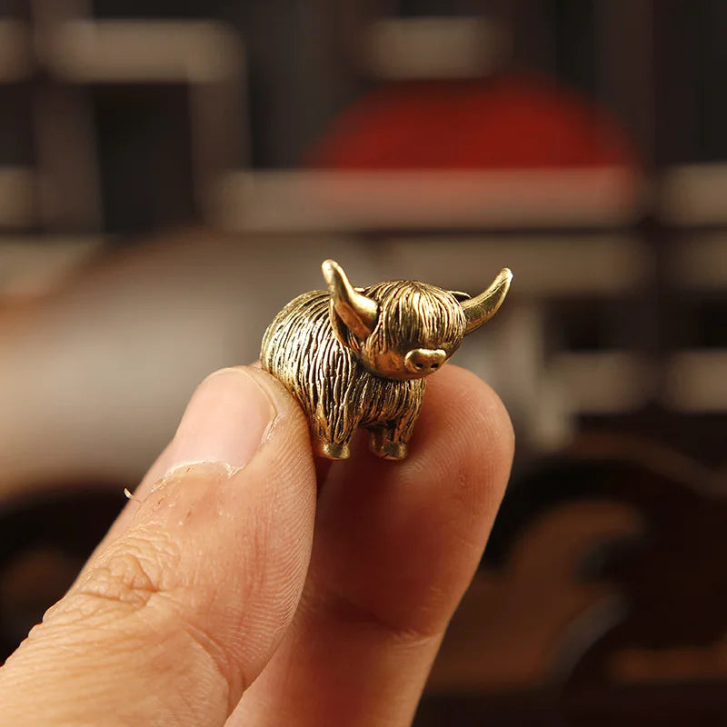 Highland Cow — Small Bronze Highland Cow