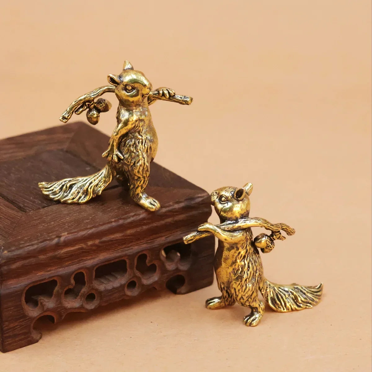 Brass squirrel duo tea pet ornament
