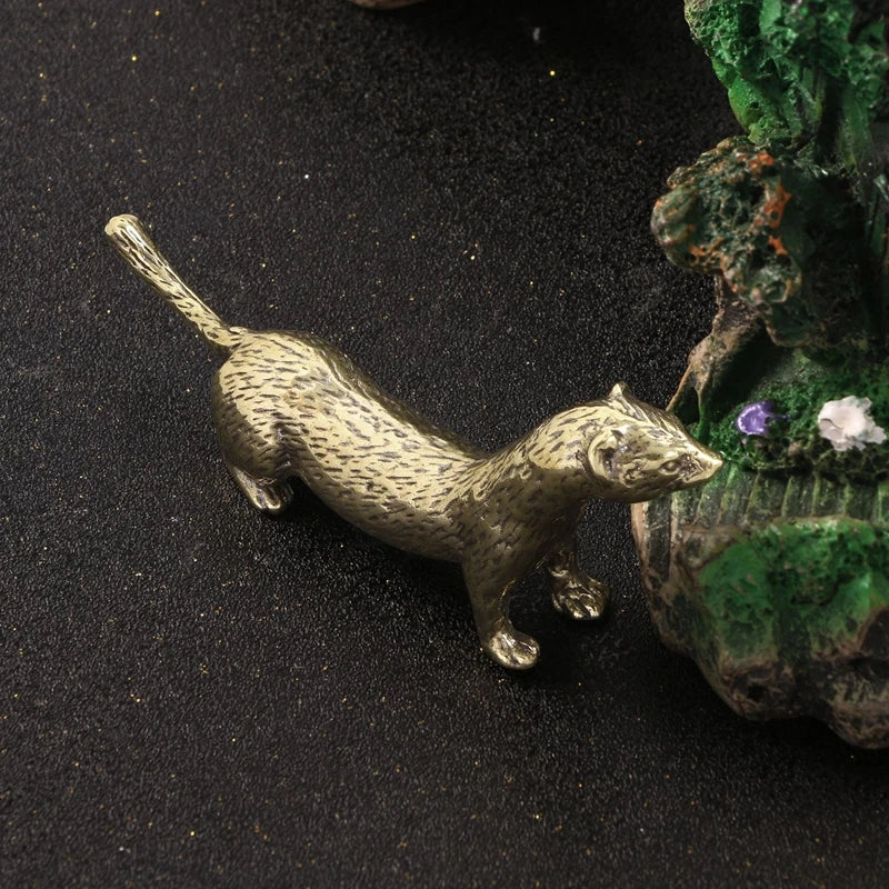 Weasel, Quick — Small Bronze Weasel